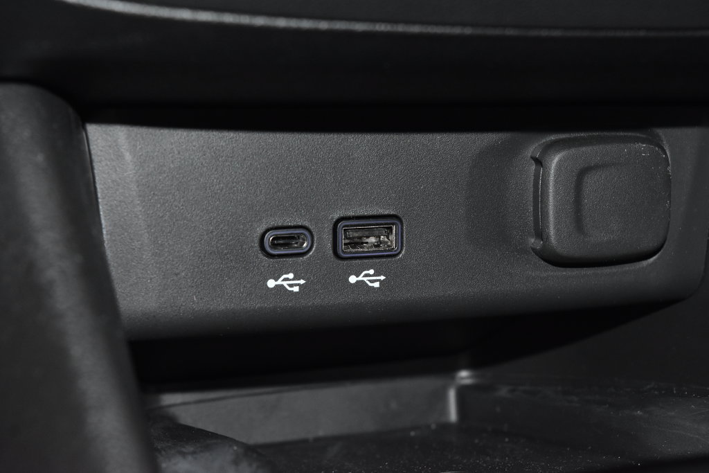 Used 2025 Buick Envista Preferred FWD image 14