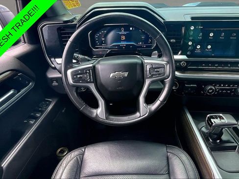 Used 2022 Chevrolet Silverado 1500 LT Trail Boss w/ Convenience Package II AWD/4WD image 9