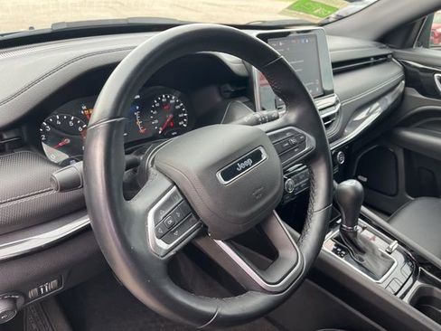 Used 2022 Jeep Compass Altitude w/ Sun and Sound Group image 14