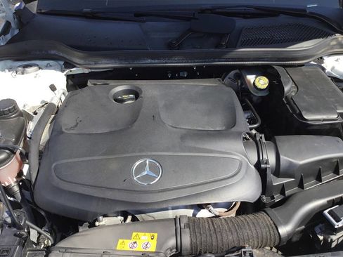 Used 2019 Mercedes-Benz GLA 250 4MATIC w/ Premium Package image 13