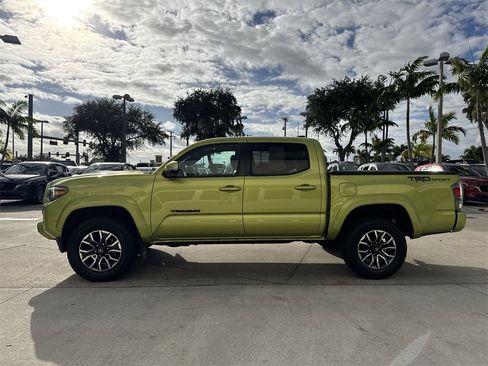Used 2023 Toyota Tacoma TRD Sport image 28
