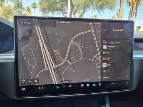 Used 2022 Tesla Model X Plaid AWD/4WD image 21