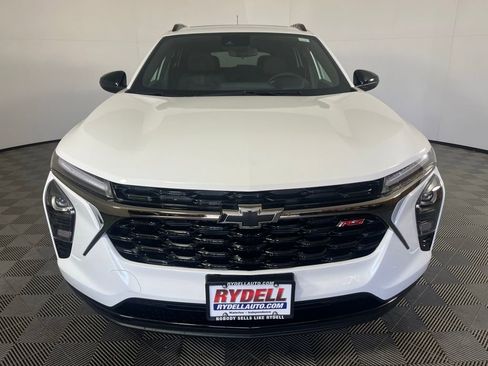 New 2026 Chevrolet Trax RS w/ Sunroof Package image 9