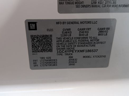 Used 2021 Chevrolet Silverado 2500 LTZ w/ LTZ Premium Package image 40