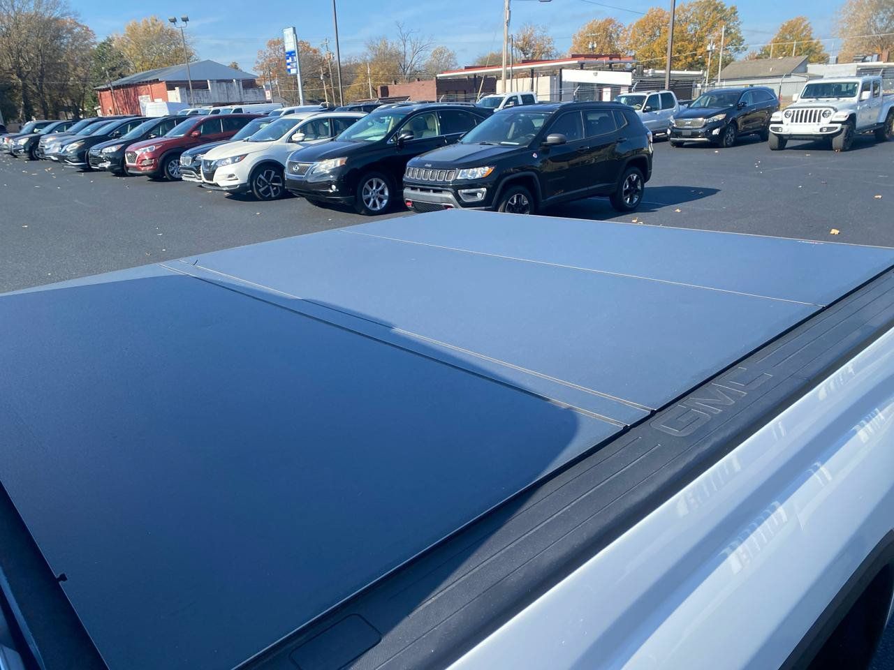 Used 2018 GMC Sierra 1500 SLT AWD/4WD image 10