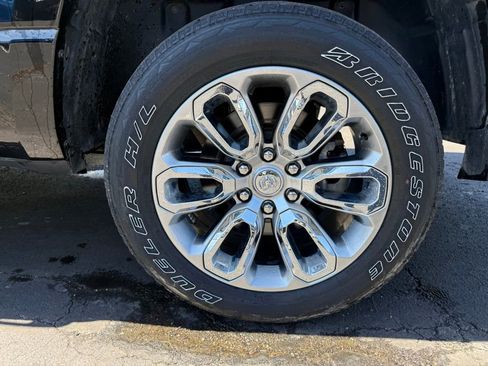 Used 2023 RAM 1500 Laramie AWD/4WD image 37