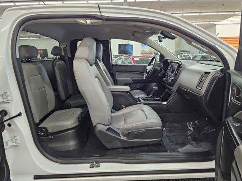 Used 2019 Chevrolet Colorado W/T w/ WT Convenience Package AWD/4WD image 26