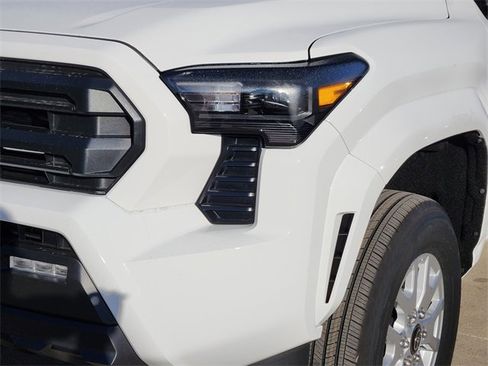 New 2026 Toyota Tacoma SR5 image 6