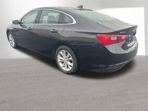 Used 2025 Chevrolet Malibu LT FWD image 3
