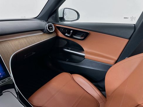 Certified 2022 Mercedes-Benz C 300 Sedan image 25