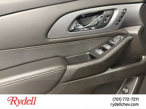 Used 2019 Chevrolet Traverse Premier AWD/4WD image 11