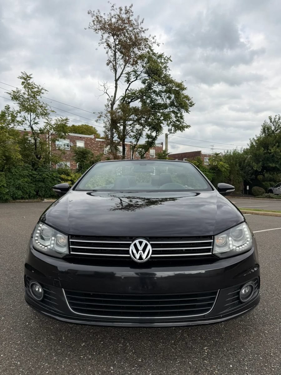 Used 2013 Volkswagen Eos Lux FWD image 10