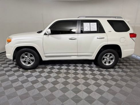 Used 2013 Toyota 4Runner SR5 w/ Convenience Pkg RWD image 3