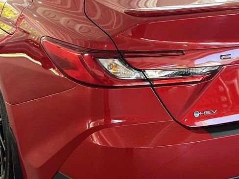 New 2026 Toyota Camry SE FWD image 5