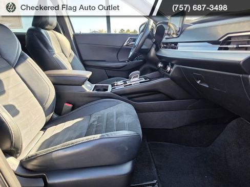 Used 2022 Mitsubishi Outlander SEL Black Edition image 43