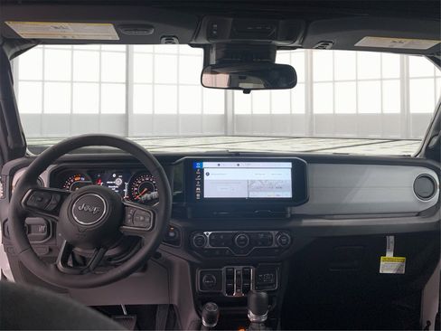 Used 2025 Jeep Wrangler Sport S image 12