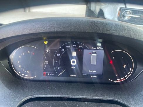 Used 2025 RAM ProMaster 2500 w/ U-Haul Equipment Group FWD image 11