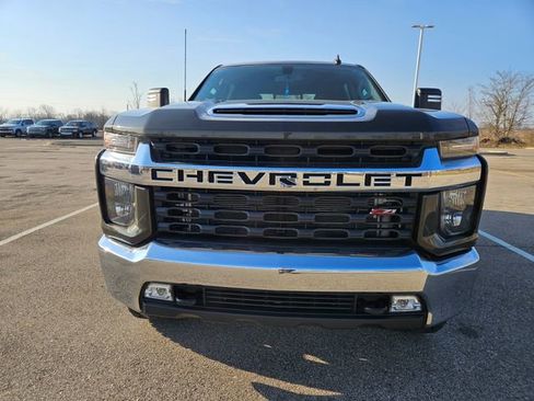 Used 2022 Chevrolet Silverado 2500 LT w/ Convenience Package image 2