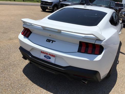 Used 2024 Ford Mustang GT Premium w/ GT Performance Package RWD image 10