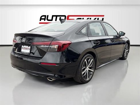 Used 2025 Honda Civic Sport image 7