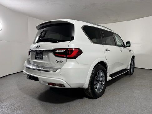 Used 2024 INFINITI QX80 Luxe w/ Cargo Package image 6