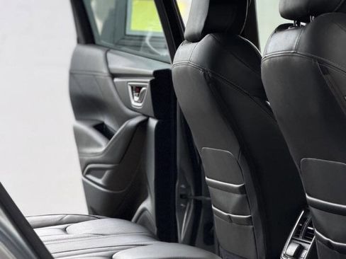 Used 2021 Subaru Forester Touring w/ Popular Package #2 image 11