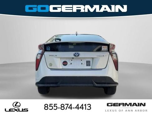 Used 2016 Toyota Prius Four Touring FWD image 7