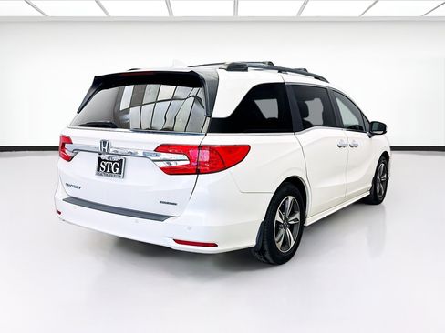 Used 2018 Honda Odyssey Touring image 4