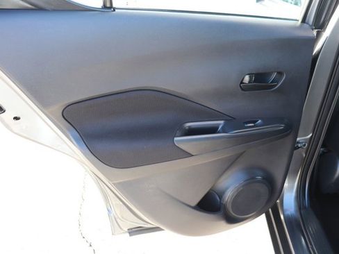 Used 2024 Nissan Kicks S image 12