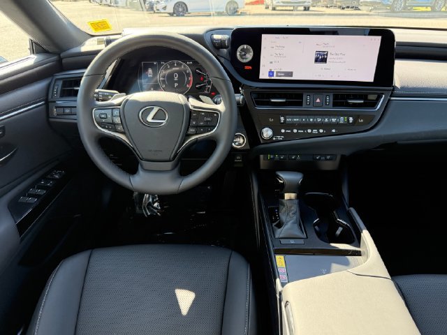 Used 2024 Lexus ES 350 w/ Premium Package FWD image 12