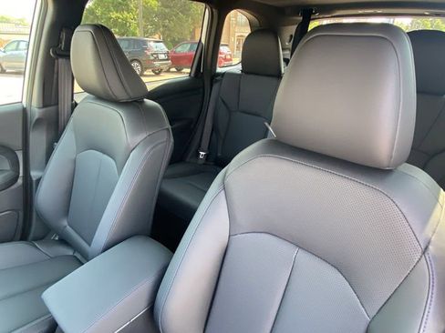 Used 2025 Subaru Forester Limited image 20