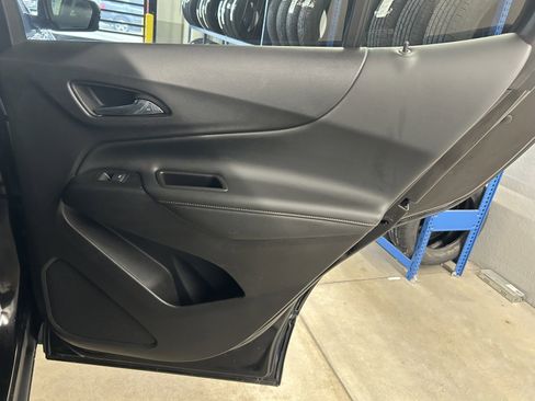 Used 2020 Chevrolet Equinox Premier w/ Premier Redline Edition image 16