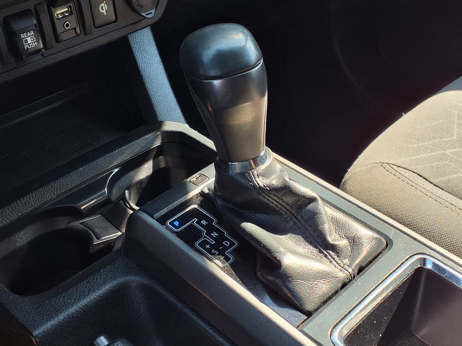 Used 2019 Toyota Tacoma TRD Sport AWD/4WD image 14
