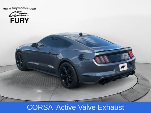 Used 2021 Ford Mustang GT RWD image 5