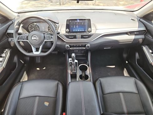 Used 2025 Nissan Altima 2.5 SR FWD image 26
