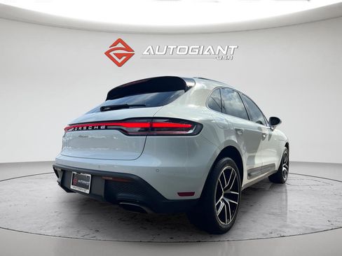 Used 2022 Porsche Macan Base image 7