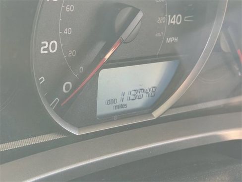 Used 2013 Toyota RAV4 LE image 9