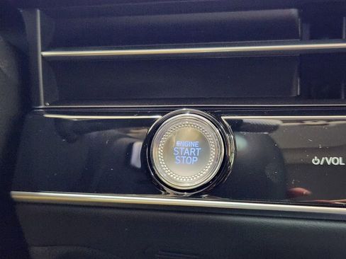 New 2026 Genesis GV70 2.5T Select image 15