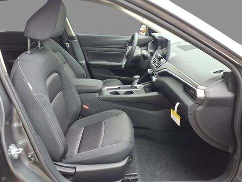 New 2026 Nissan Altima 2.5 SV w/ SV Special Edition Package FWD image 6
