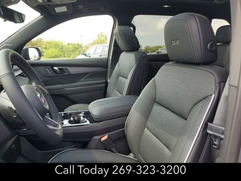 New 2026 Buick Enclave Sport Touring w/ Power Package image 21