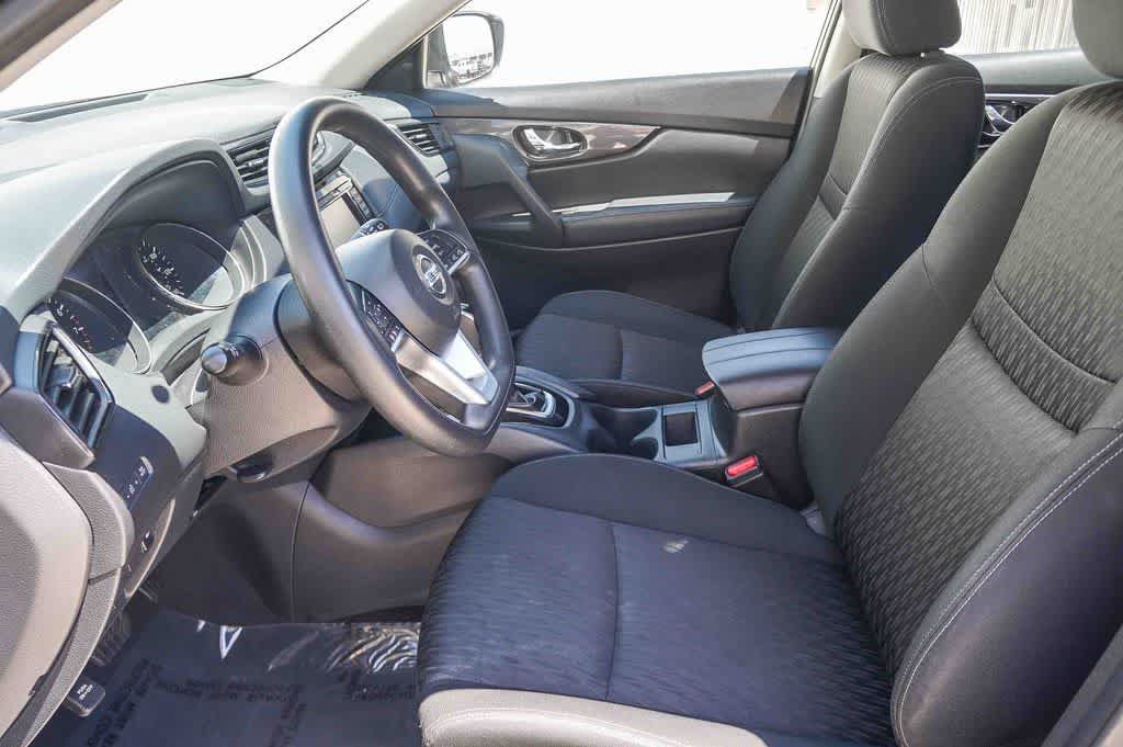 Used 2018 Nissan Rogue S AWD/4WD image 19