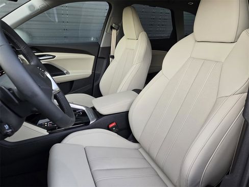 New 2025 Audi Q5 2.0T Premium Plus image 19