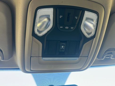 Used 2020 RAM 3500 Tradesman image 17