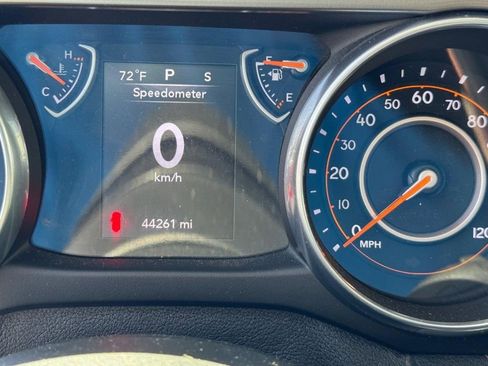 Used 2018 Jeep Wrangler Unlimited Sport AWD/4WD image 23