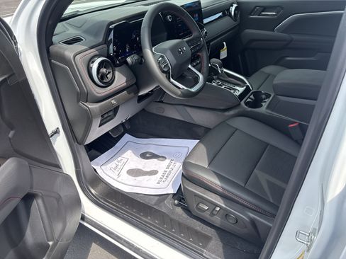 New 2025 Chevrolet Colorado Z71 w/ Z71 Convenience Package 2 image 15