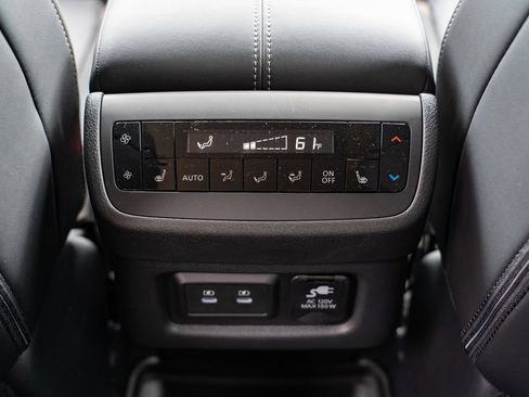 New 2026 Nissan Pathfinder Platinum w/ Cargo Package AWD/4WD image 9