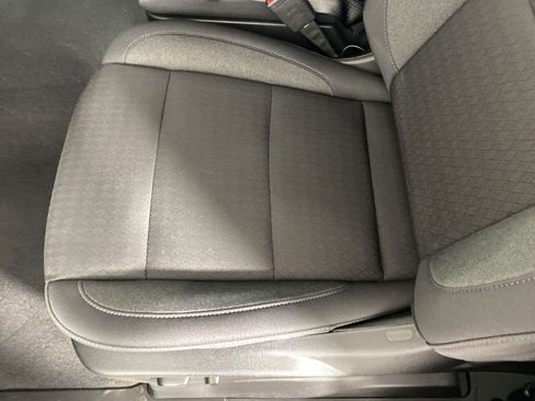 Used 2025 GMC Sierra 1500 Elevation image 21