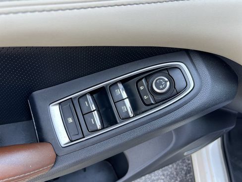 Used 2019 Subaru Ascent Touring w/ Popular Package #3 AWD/4WD image 15