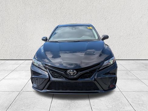 Used 2023 Toyota Camry SE FWD image 8