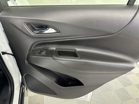 Used 2020 Chevrolet Equinox LT image 27